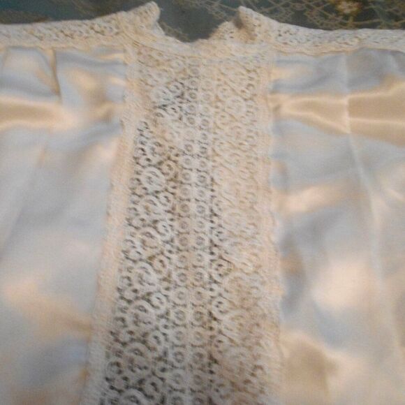 Silky Blouse Lace Fluid Sz Small Tuxedo Front Panel Pleats USA - Picture 2 of 7